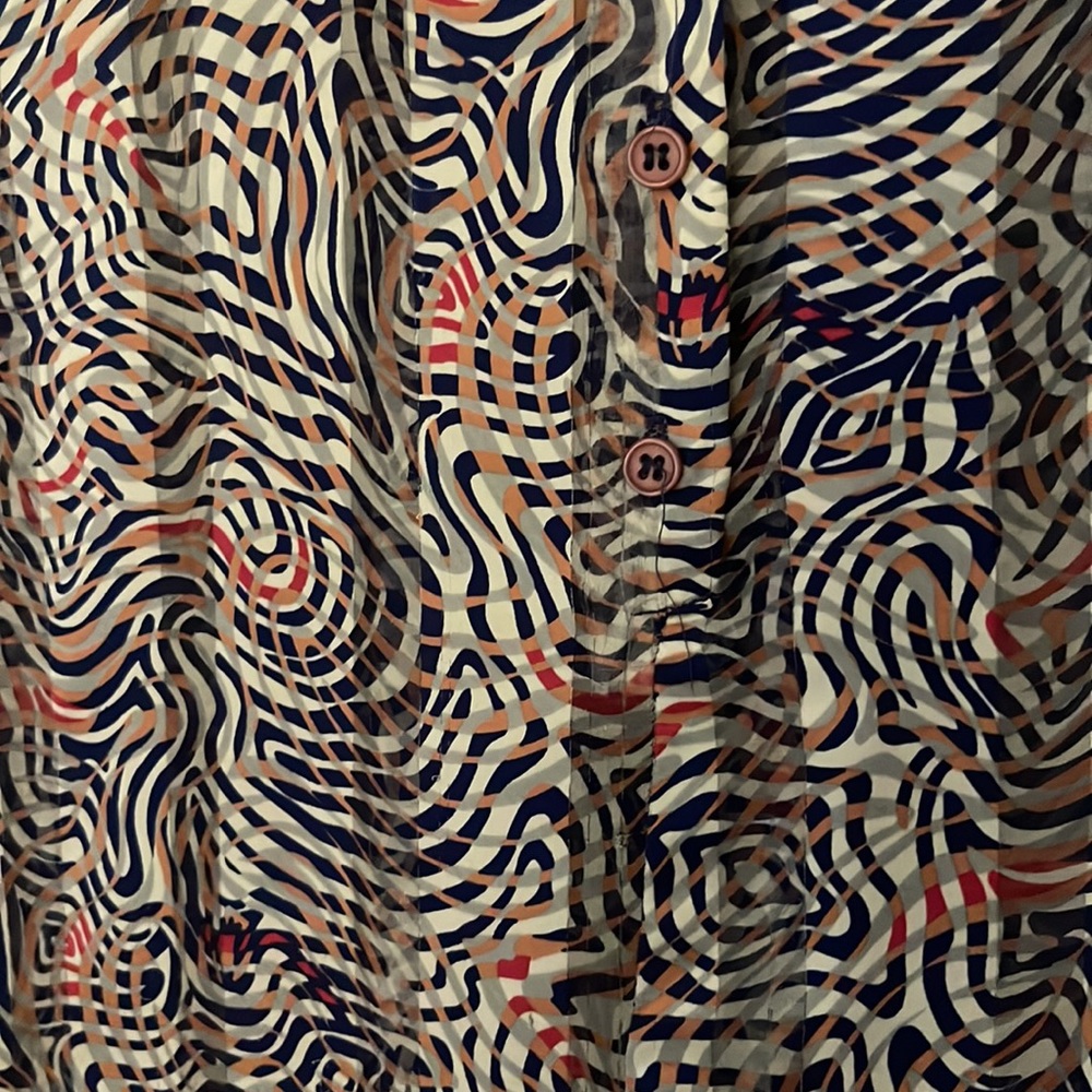 Shirt - Picture 3 of 3